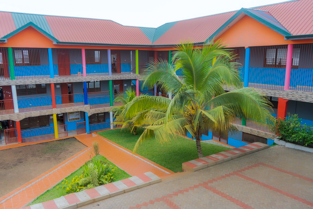 1716620579-36920520166518d2394001!1696423947-1527207072651d600bd675b!struct2